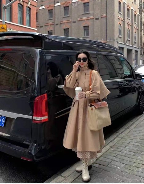 穿风衣配什么裤子和鞋子