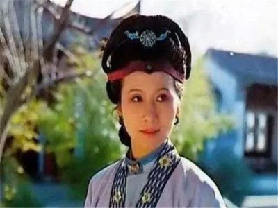 红楼梦李纨怎么读 李纨在红楼梦里是个什么样的人物