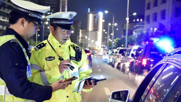 怎么马上知道自己违章