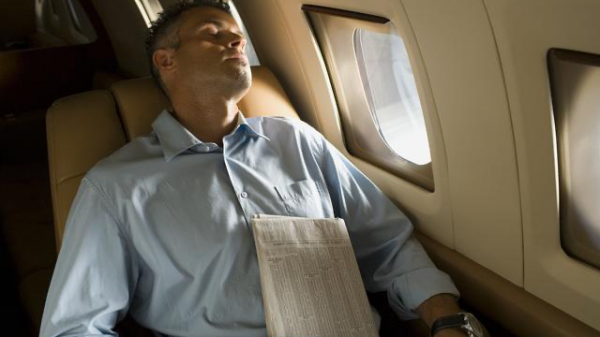 笔记本电脑托运还是上飞机