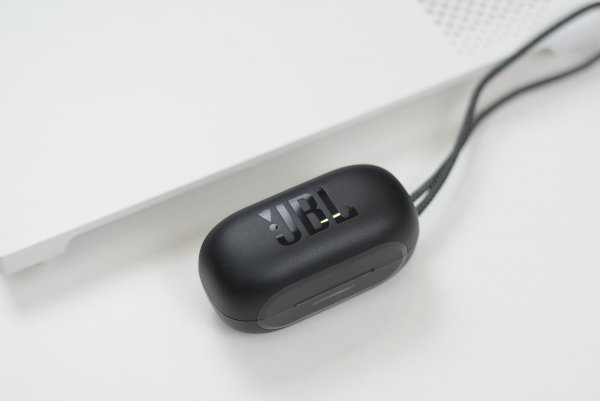 jbl是哪个国家的品牌