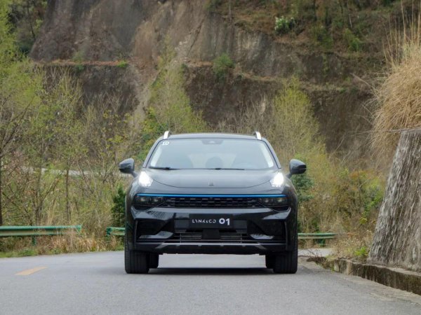 离地间隙200以上的suv