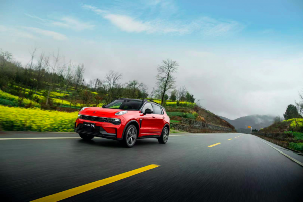 离地间隙200以上的suv