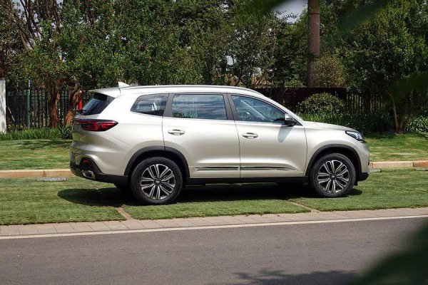 离地间隙200以上的suv