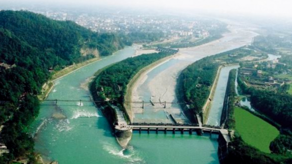 都江堰详细介绍