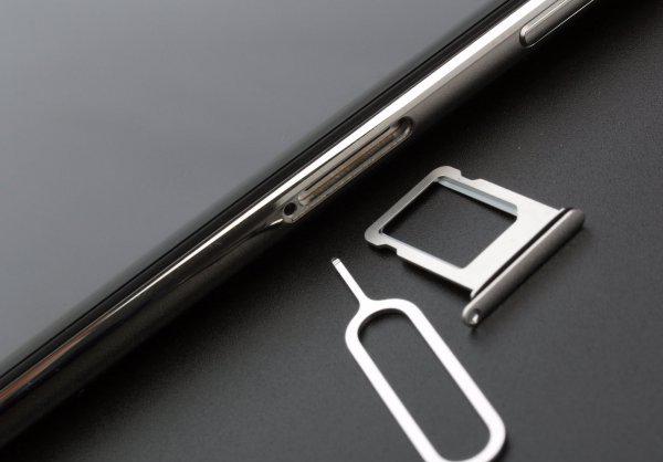 苹果手机打不出去电话怎么回事