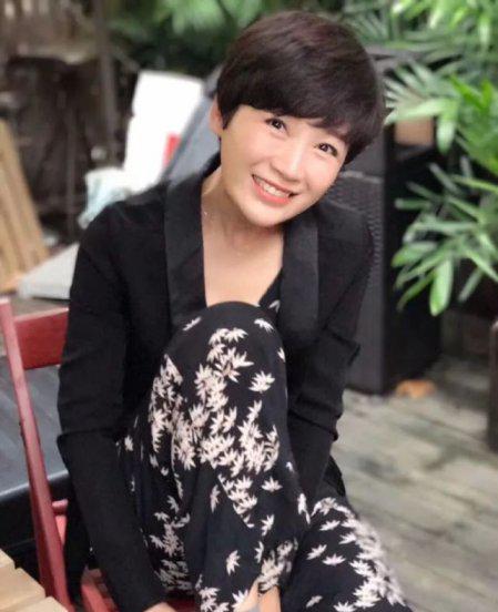 代乐乐的个人资料简介