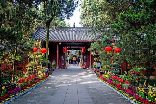 张飞的主要事迹和性格特点概括