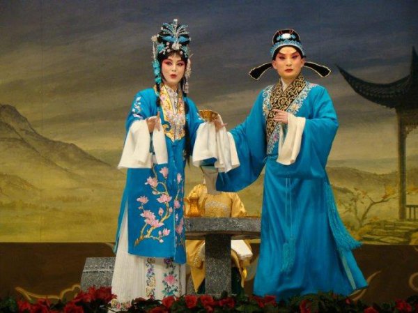 崔莺莺张生的爱情故事简介