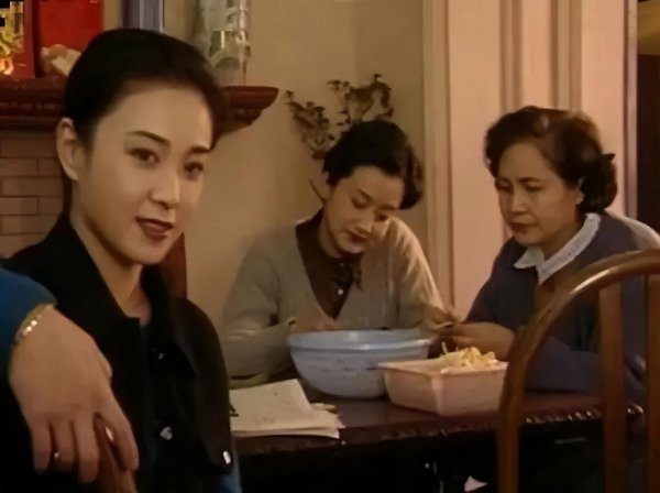 女演员杨昆个人简历