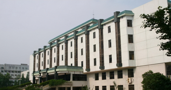 湖南师范大学面积多少亩