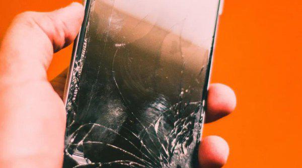 苹果手机闪屏是怎么回事如何解决