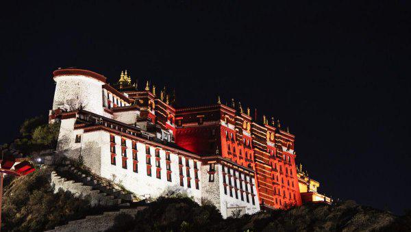 关于西藏布达拉宫详细资料