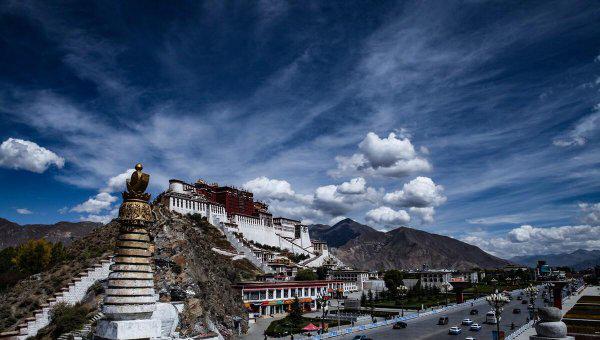 关于西藏布达拉宫详细资料