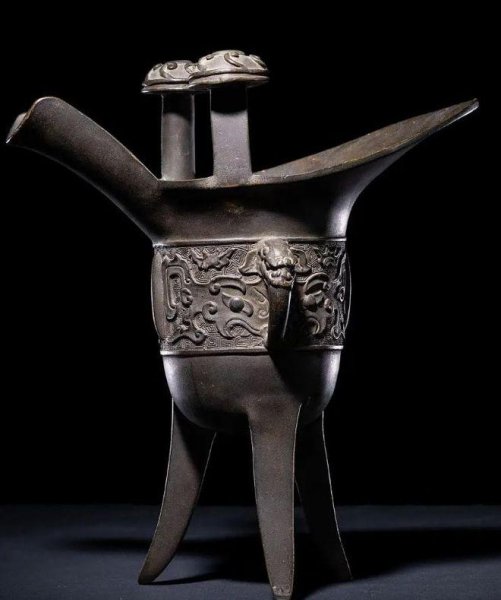 在古代爵是一种什么器皿