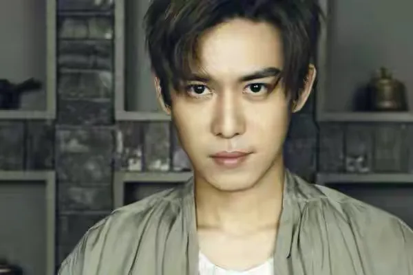 陈楚河的家世怎么样