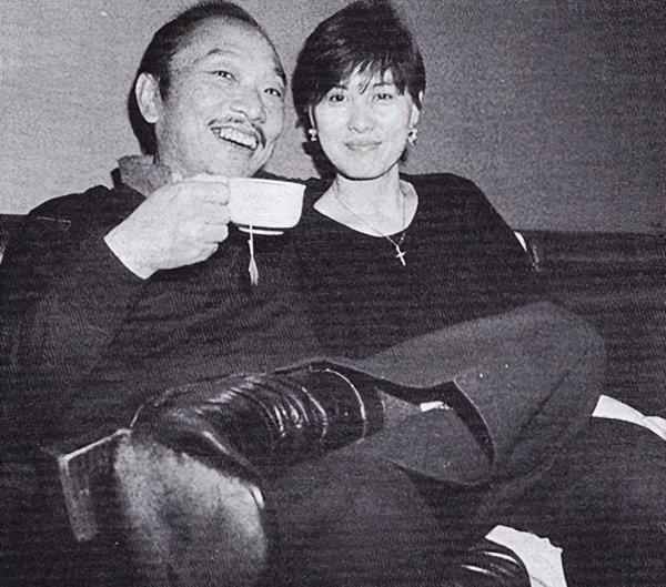 杨钧钧的个人资料及家世