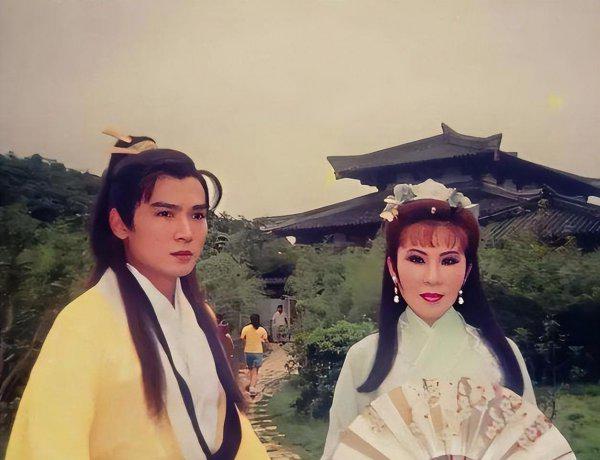 杨钧钧的个人资料及家世