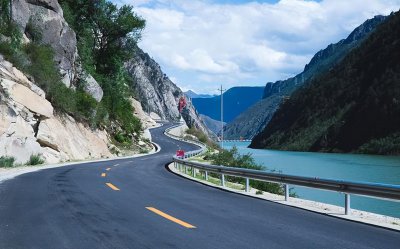 西藏自驾游需要多少钱 广州到西藏自驾游路线规划安排