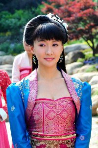 尤小刚个人资料简介 导演尤小刚三任妻子个个貌美如花