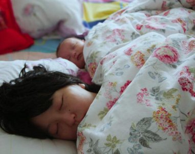 坐月子一定要穿长袖长裤吗 为什么产妇容易得产后风