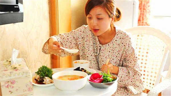 坐月子一定要穿长袖长裤吗