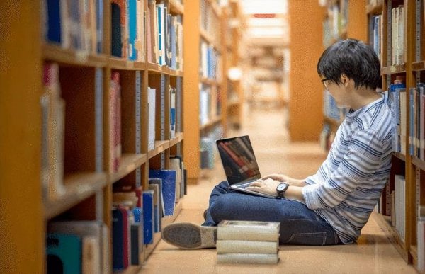 双一流大学和211哪个好