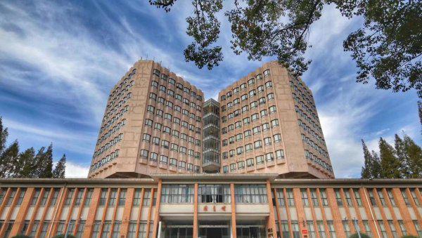 直属学校是什么意思