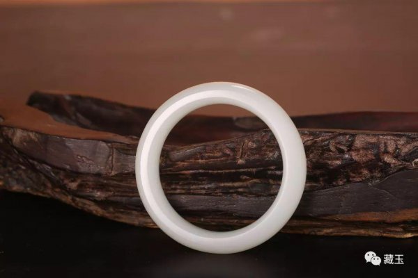 和田玉选购佩戴方法