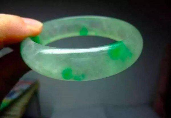 假翡翠怎么分辨真假