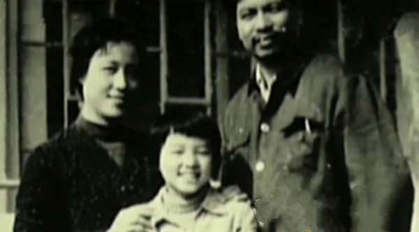 董卿真实学历是毕业于哪所大学