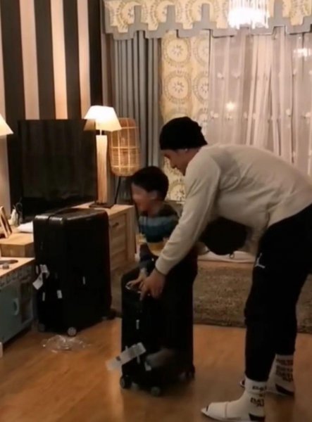 蒋劲夫现状如何隐婚生子了吗