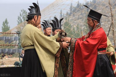 曾子杀猪是什么意思 寓言故事曾子杀猪告诉我们什么道理