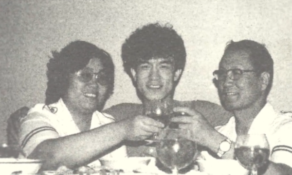 主持人李咏简介