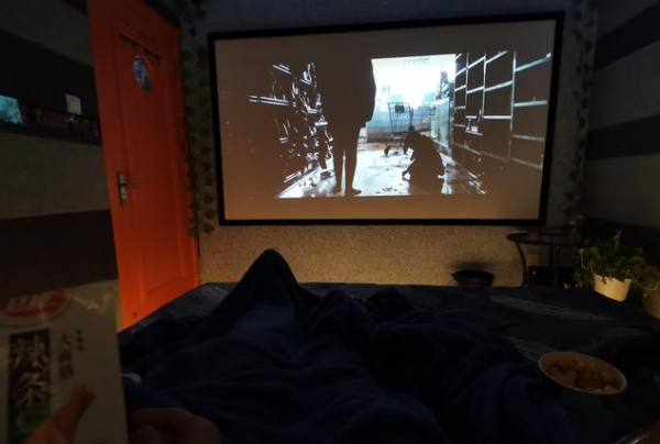 私人影院有没有摄像头吗