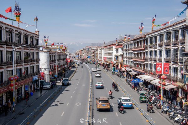 拉萨的海拔是多少米