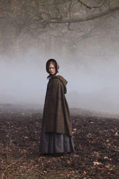 世界名著简爱是谁写的