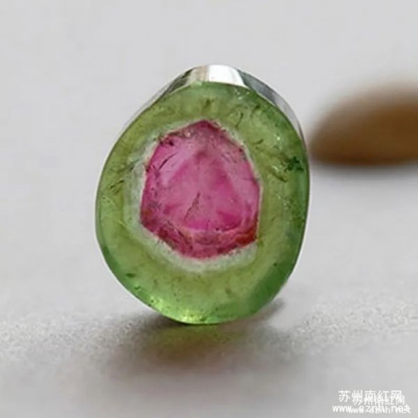 榍石是什么宝石