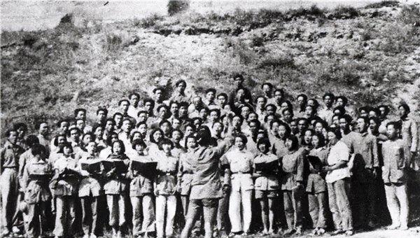 人民音乐家之称的是谁