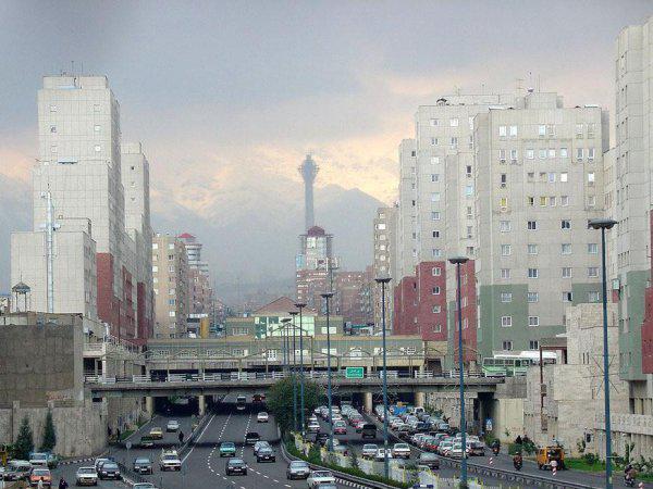 伊朗面积人口各多少