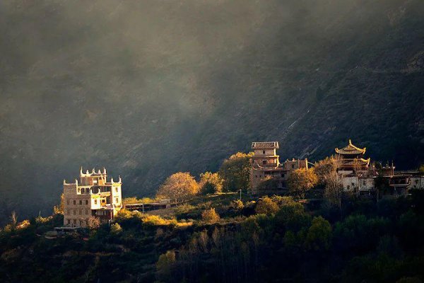 四川稻城亚丁几月份去合适