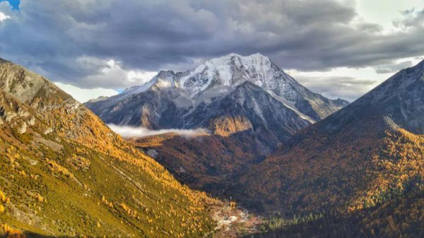 四川稻城亚丁几月份去合适