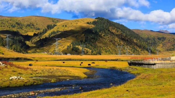 四川稻城亚丁几月份去合适