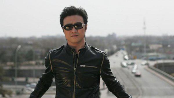 汪峰比章子怡大多少