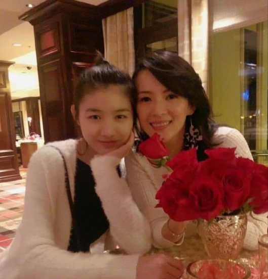 汪峰比章子怡大多少