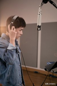 易烊千玺的真实年龄是多少 98年出生易烊千玺长相很成熟