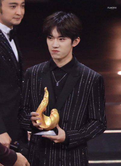 易烊千玺的真实年龄是多少