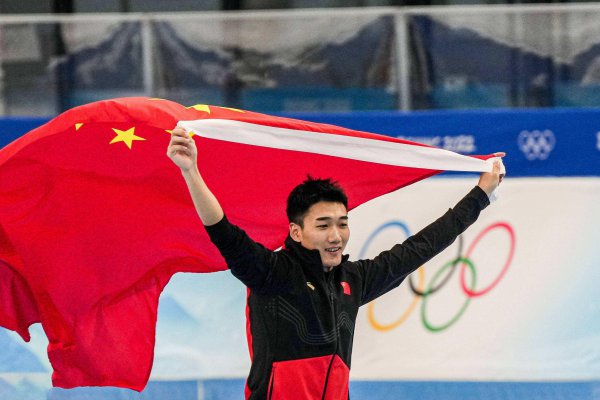 运动员高亭宇简介