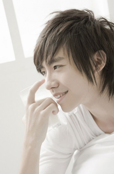 俞灏明个人简介和资料