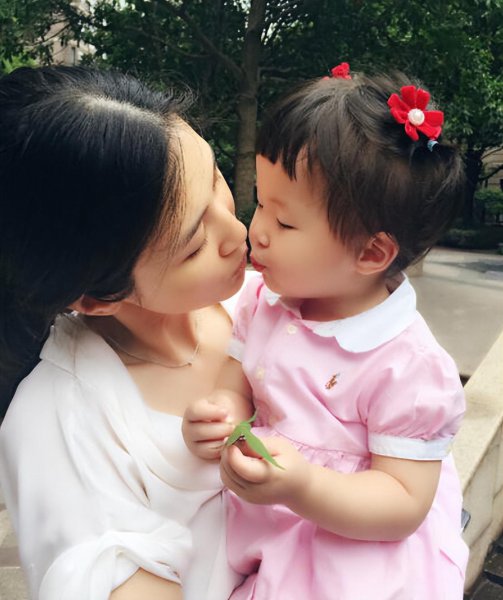 女星童蕾老公简历资料介绍